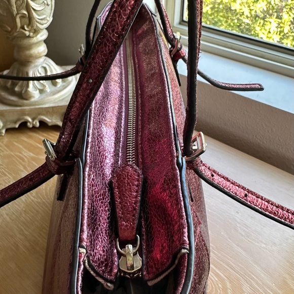 Guess “Delaney” Tote Bag, Red Metallic, 13x11x6, Excellent Condition! - Picture 5 of 12